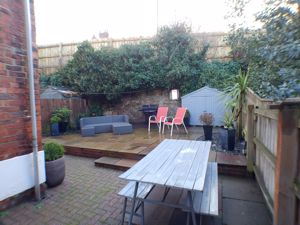 Photo 17- click for photo gallery